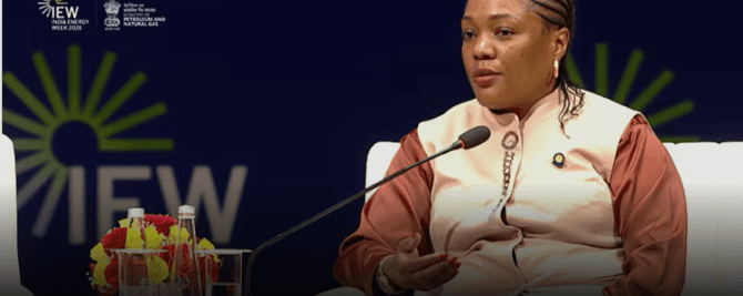 Speaker addressing an India Energy Week conference