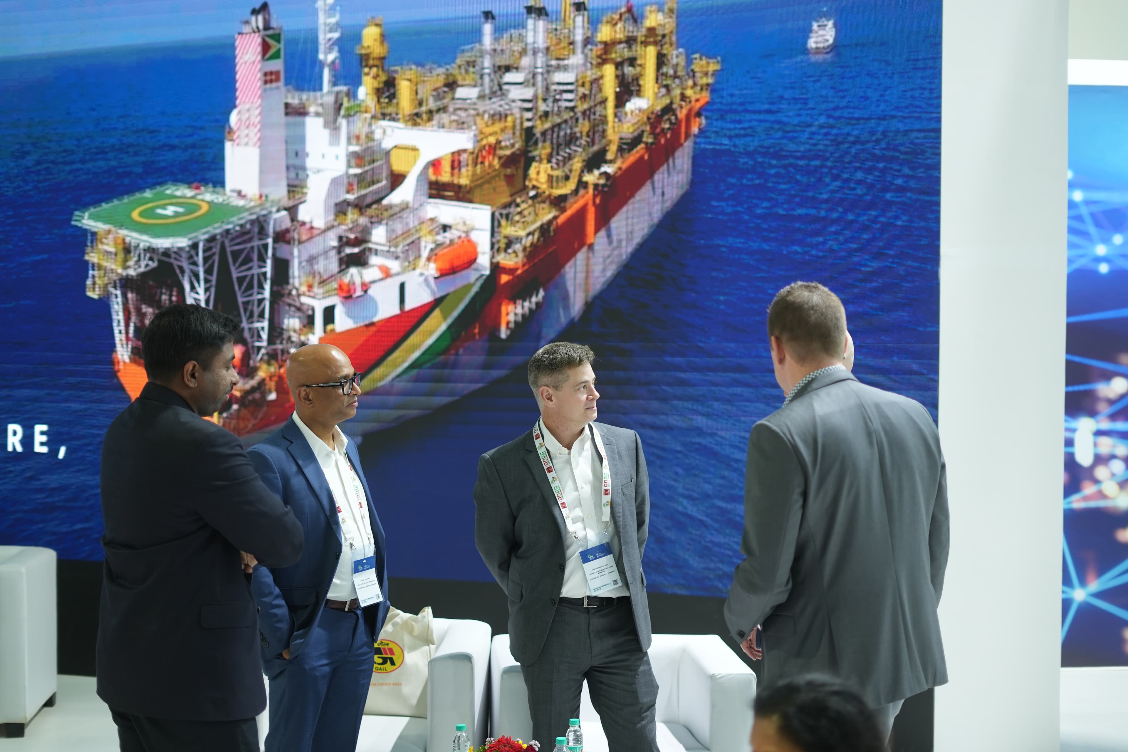 Business leaders connecting at India Energy Week
